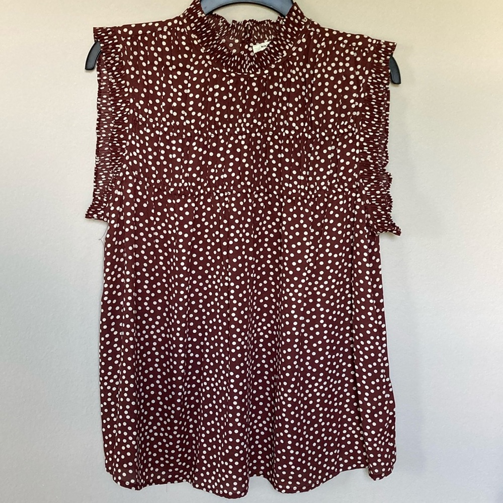 Max Studio Sleeveless Blouse